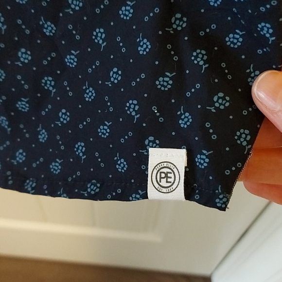 Perry Ellis button down boys - Picture 5 of 6